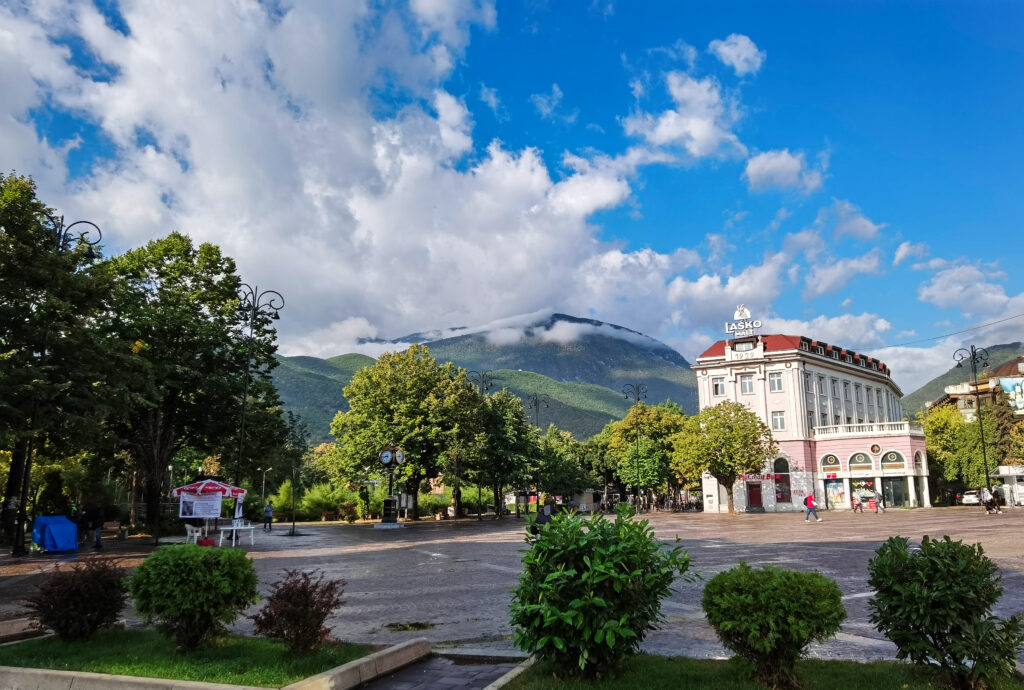 Planifikoni Vizitën Tuaj e Radhës në Pejë